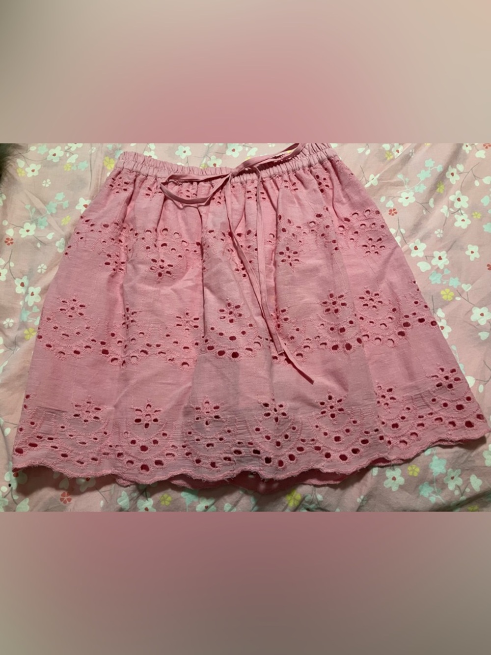 Pink cotton eyelet mini skirt - NWT, size M - Picture 2 of 6